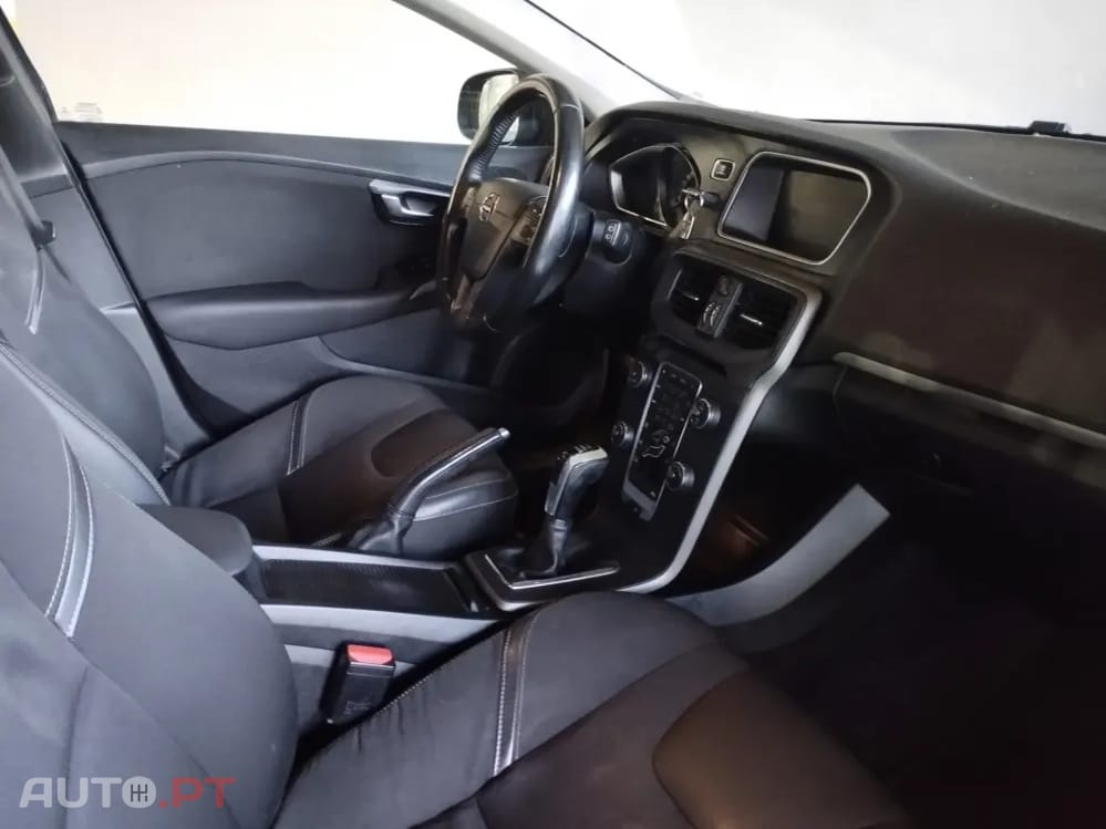 Volvo V40 2.0 D2