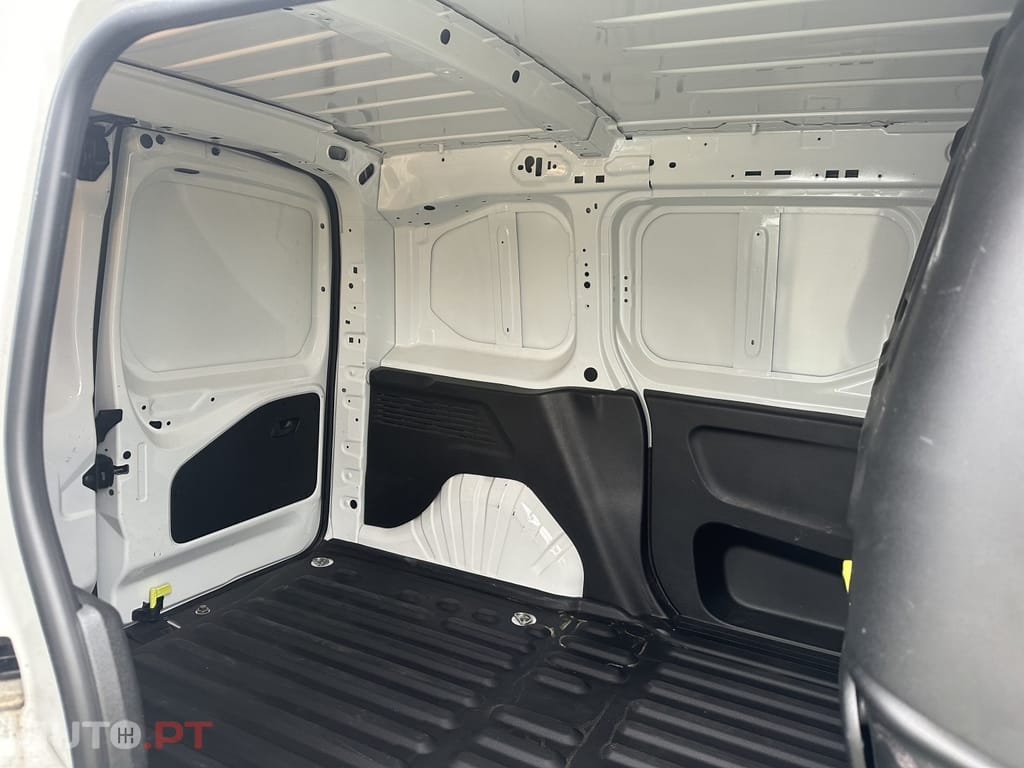 Peugeot Partner 1.5 BlueHDi Premium Standard Plus
