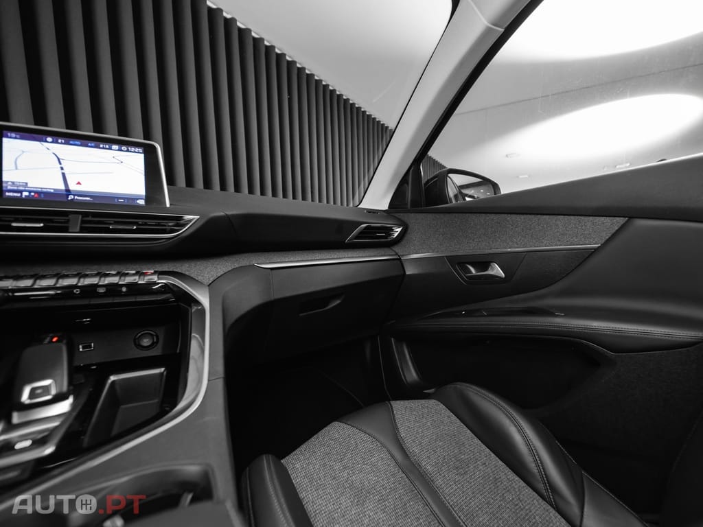 Peugeot 3008 1.6 BlueHDi Allure EAT6 J18
