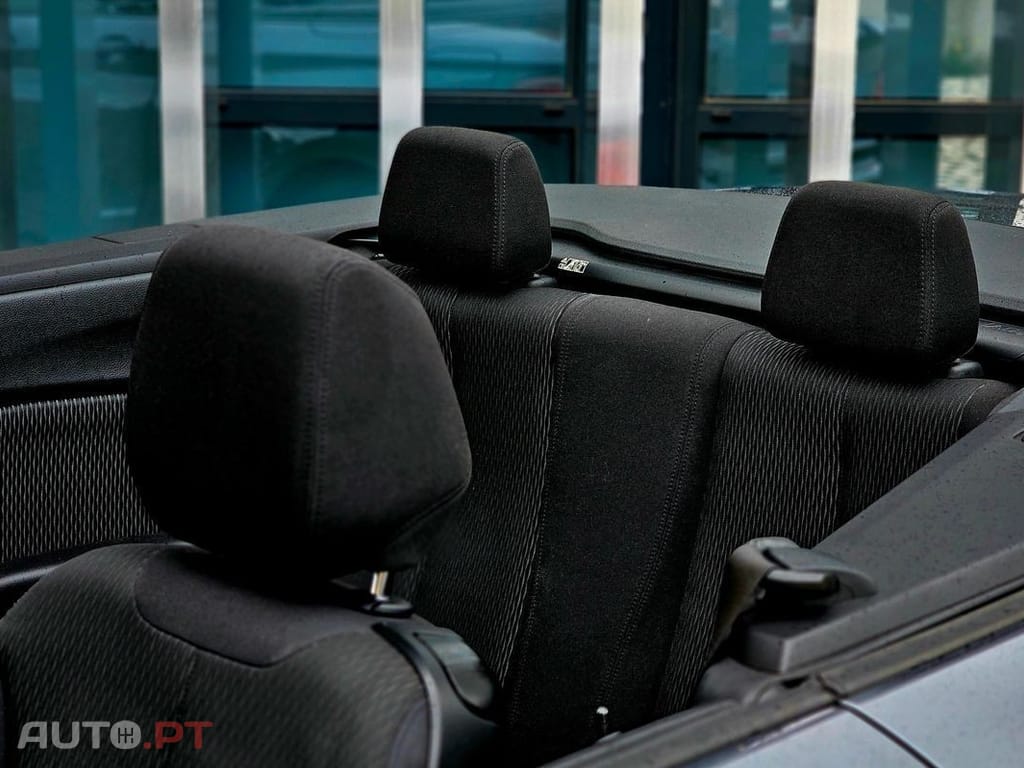 BMW 218 i Cabrio Line Luxury