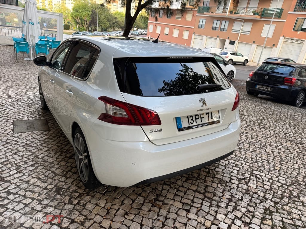 Peugeot 308 1.6 e-HDi Allure J18