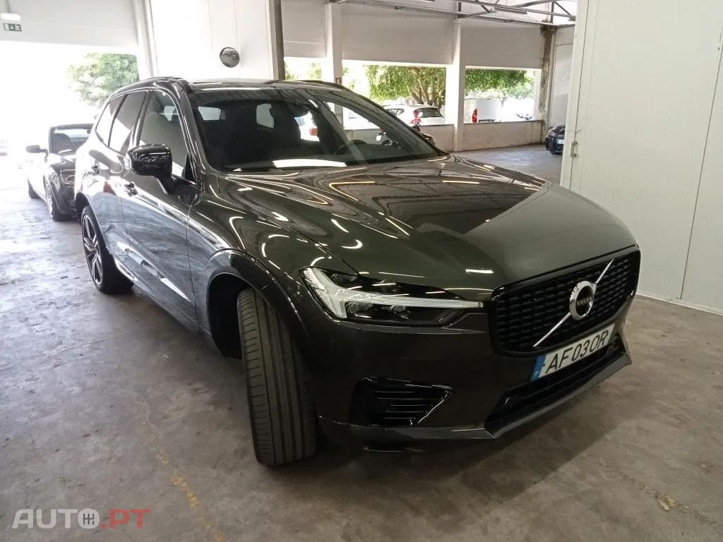 Volvo XC60 2.0 T6 PHEV R-Design AWD