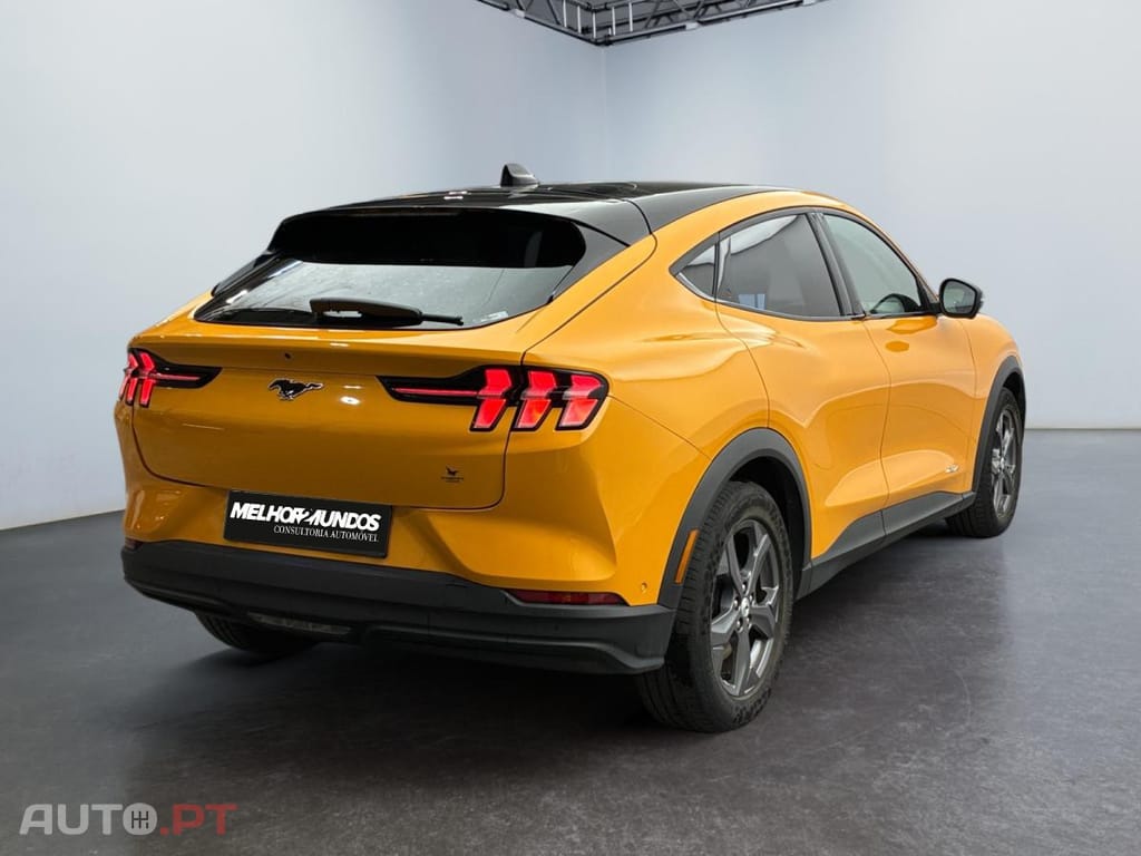 Ford Mustang Mach-E Standard Range