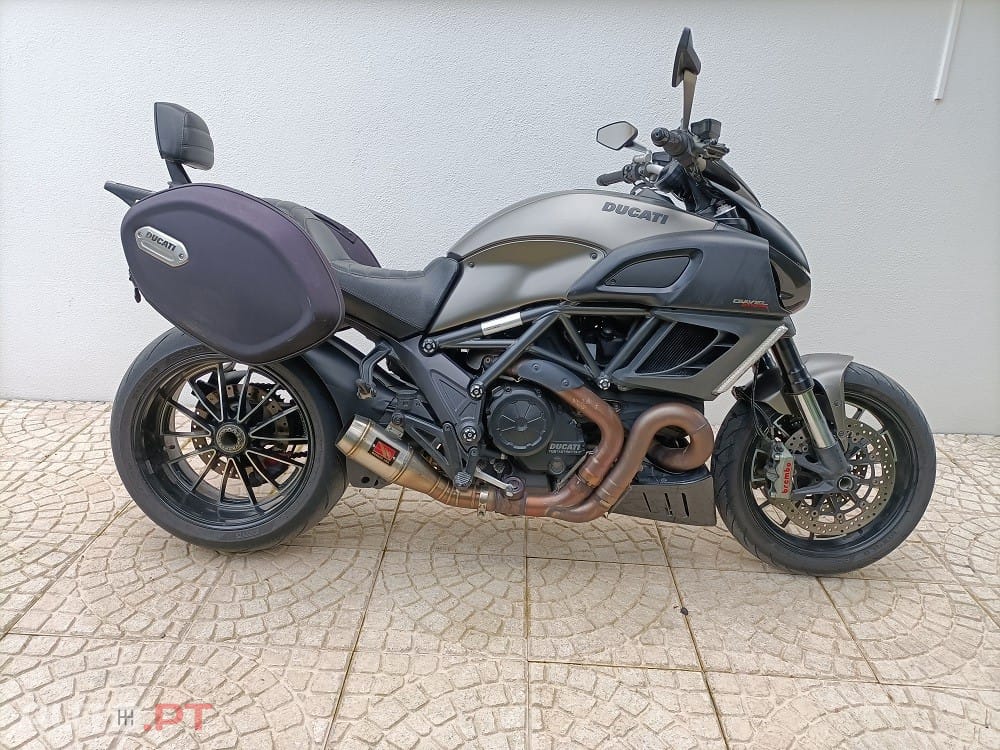Ducati Diavel 1200 STRADA ABS