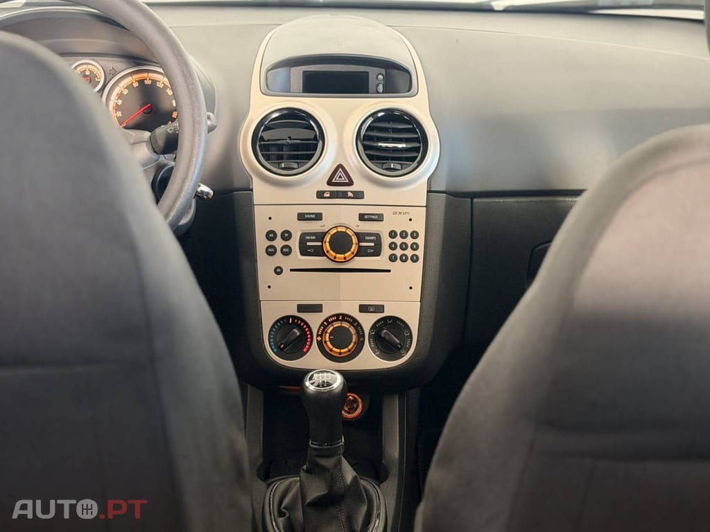 Opel Corsa 1.2 Enjoy