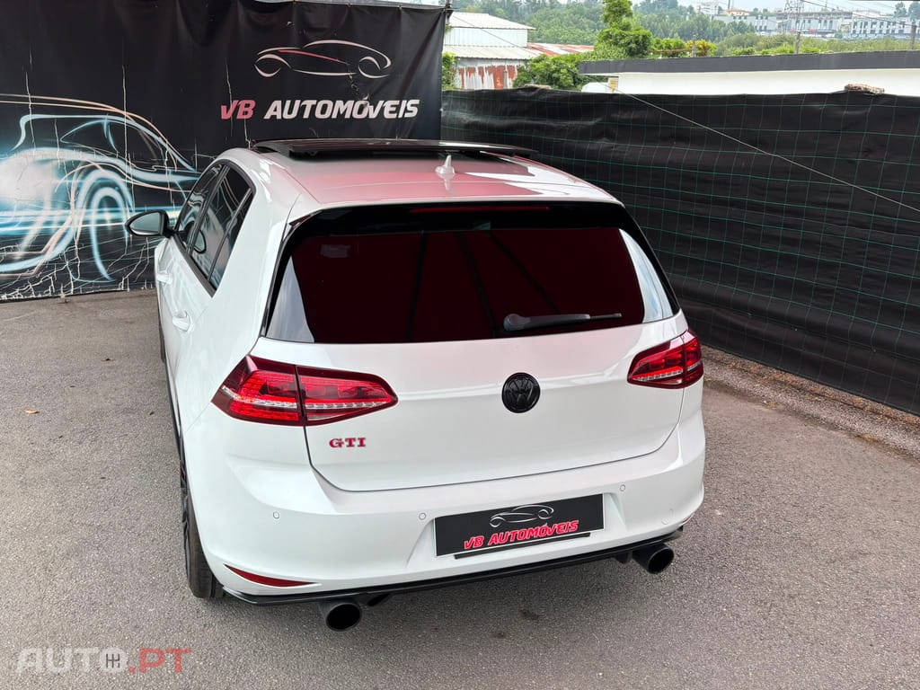Volkswagen Golf 2.0 TSi GTi DSG Performance