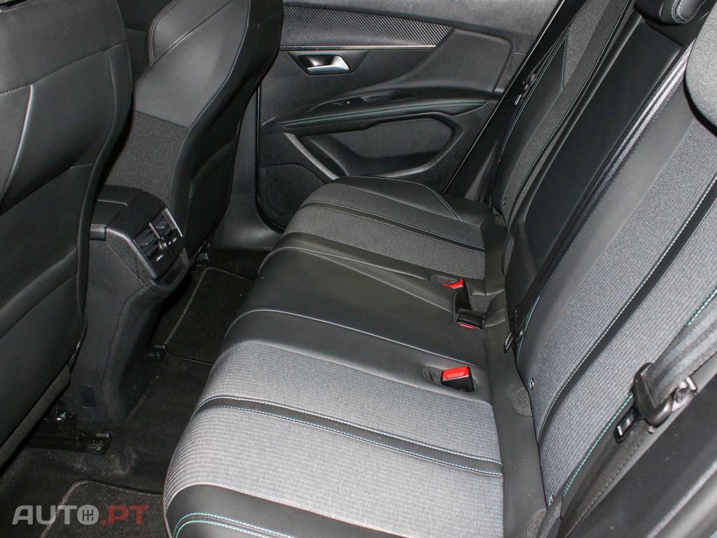 Peugeot 3008 1.2 PureTech Allure Pack