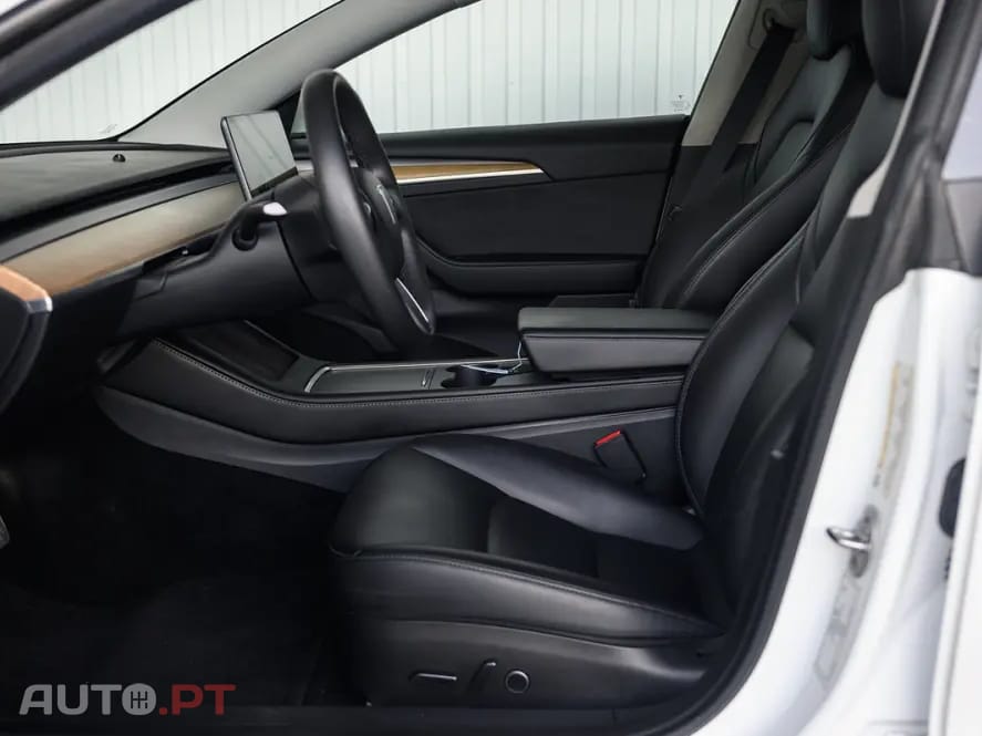 Tesla Model 3 Long Range AWD Dual Motor