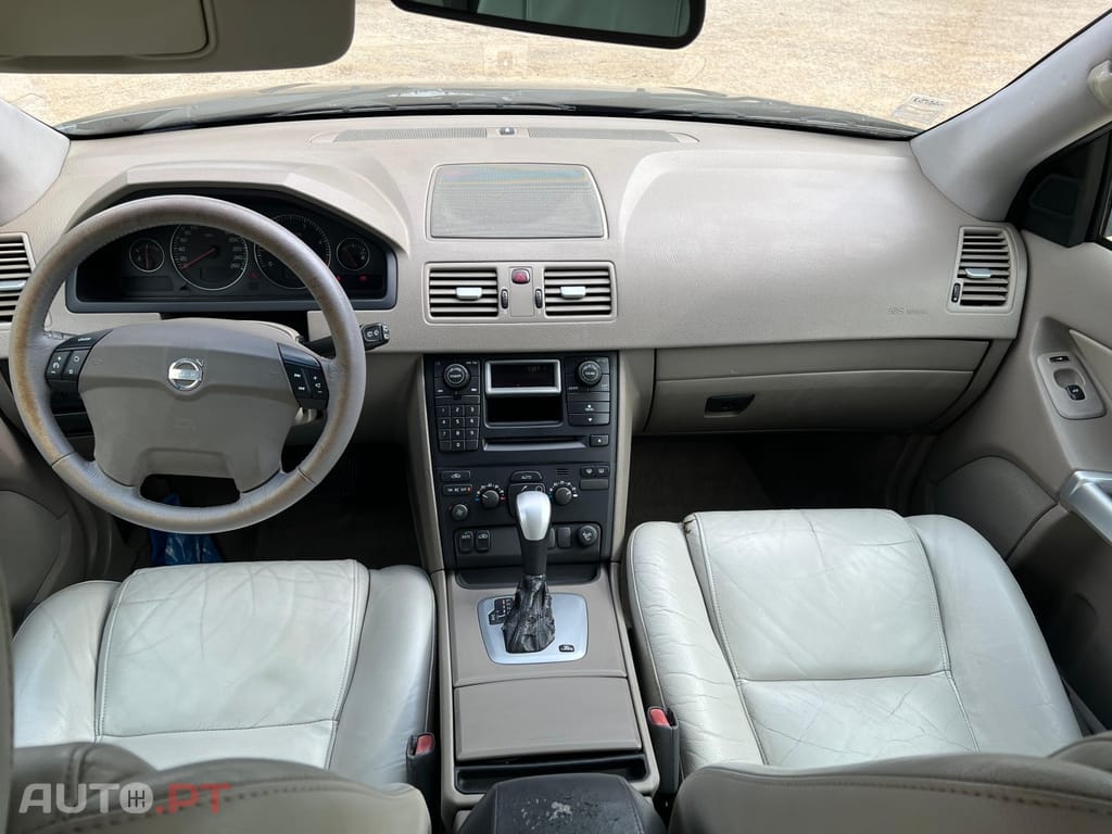 Volvo XC90 2.4 D5 5L Executive