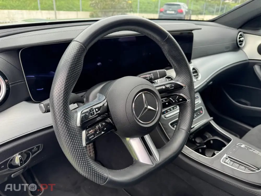 Mercedes-Benz E 300 AMG