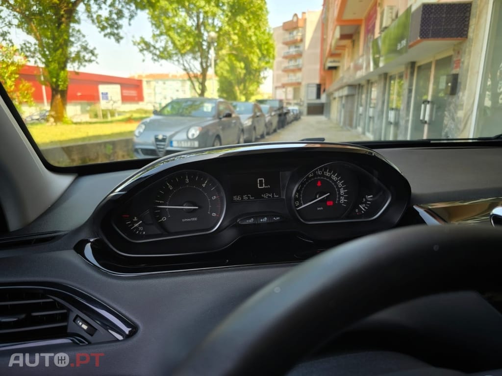 Peugeot 208 1.6 BlueHDi Active