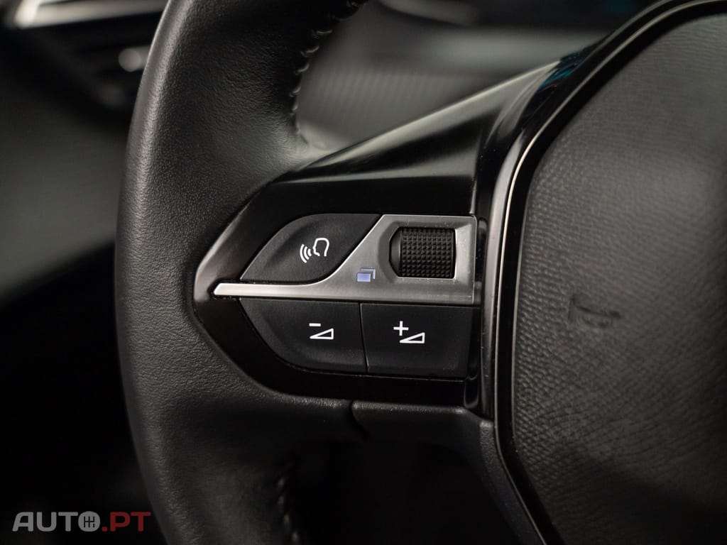 Peugeot E-208 50 kWh Active Pack