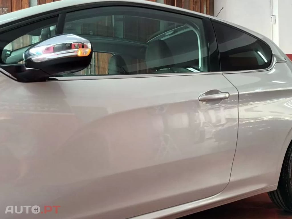 Peugeot 208 1.2 PureTech Allure