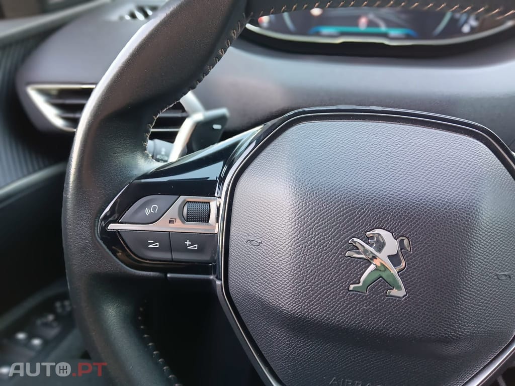 Peugeot 5008 1.5 BlueHdi EAT8 ACTIVE BUSINESS