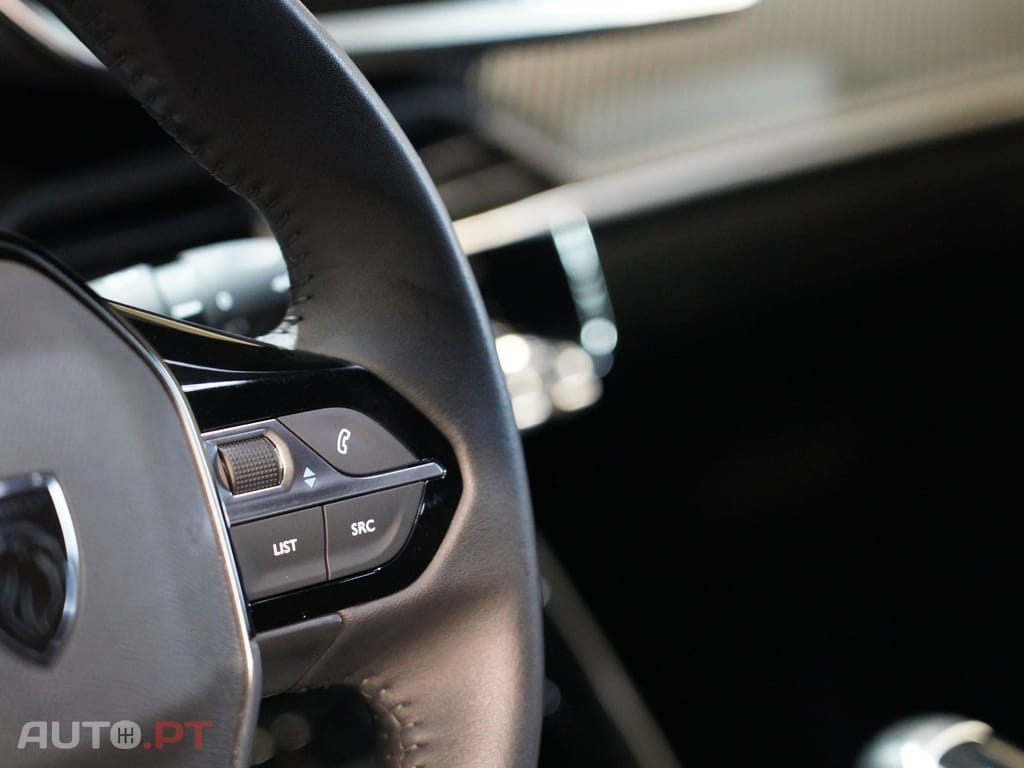 Peugeot 2008 1.2 PureTech Allure