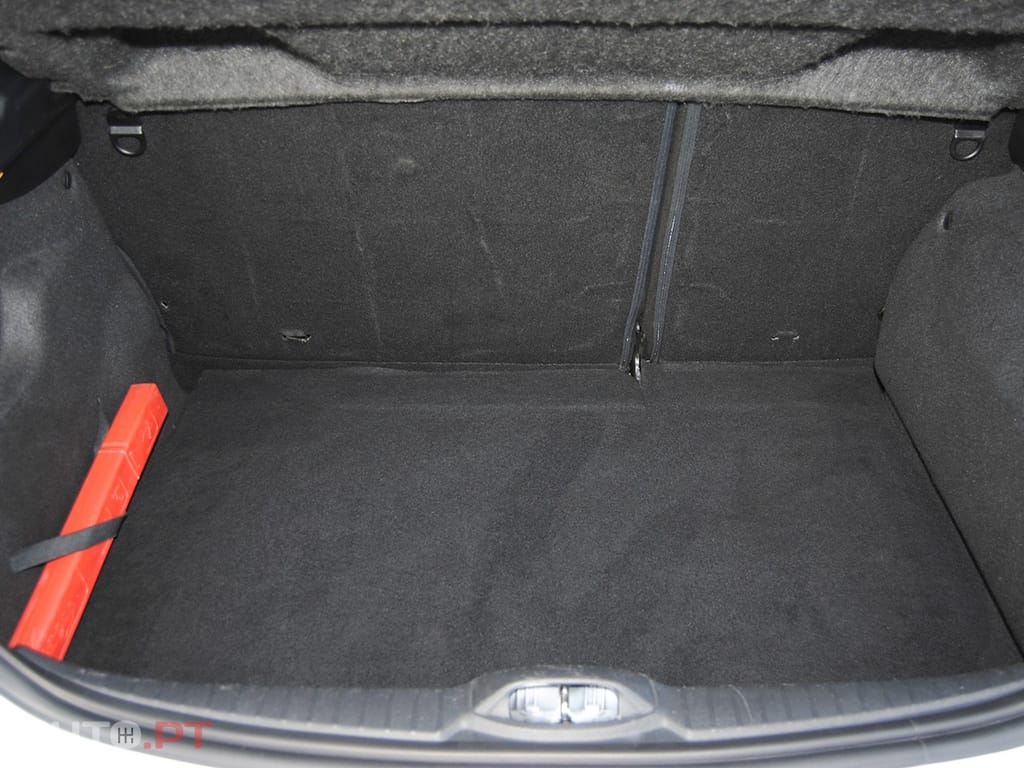 Peugeot 208 1.6 THP Allure