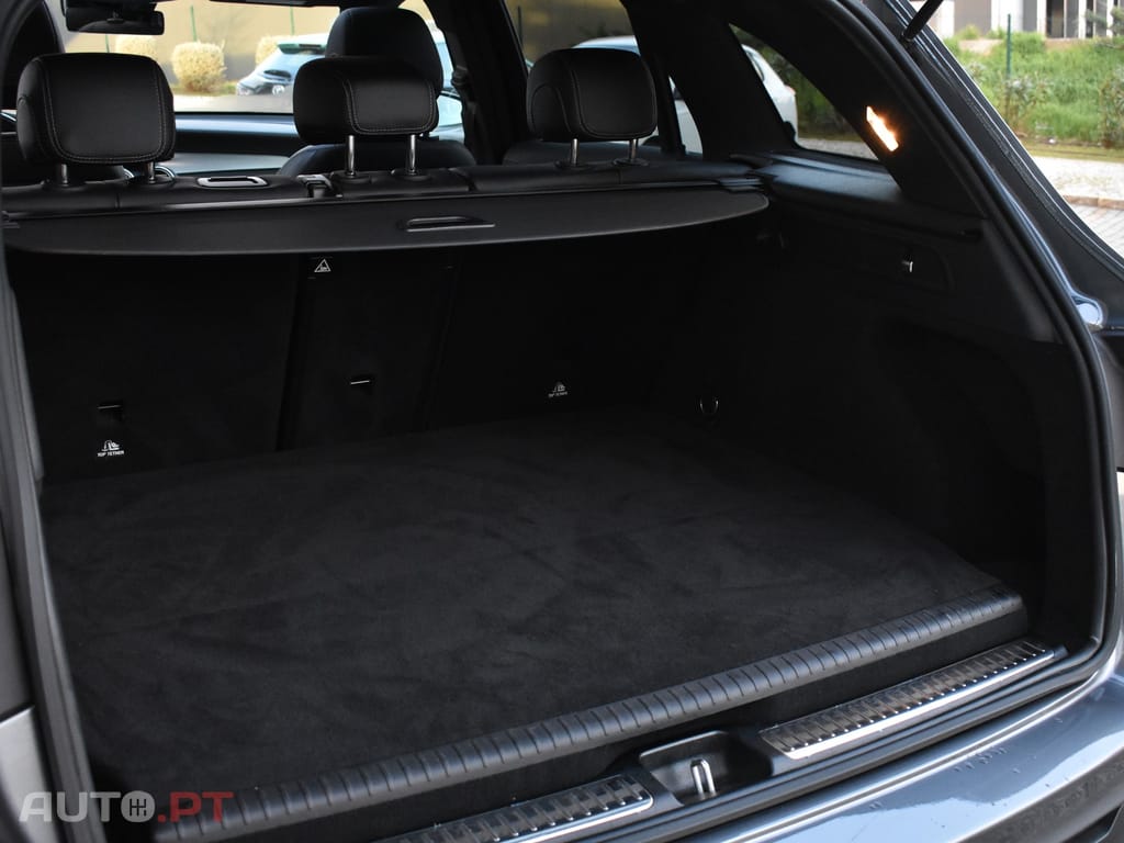 Mercedes-Benz GLC 300 de 4Matic 9G-TRONIC AMG Line