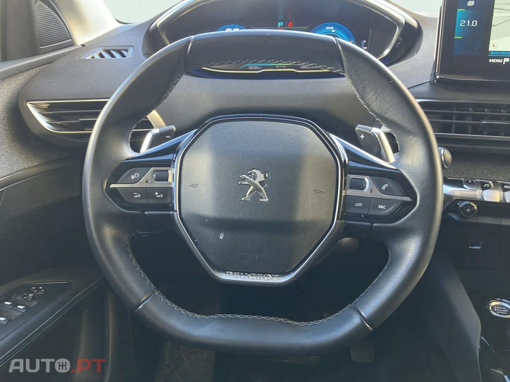 Peugeot 3008 1.6 Hybrid Allure e-EAT8