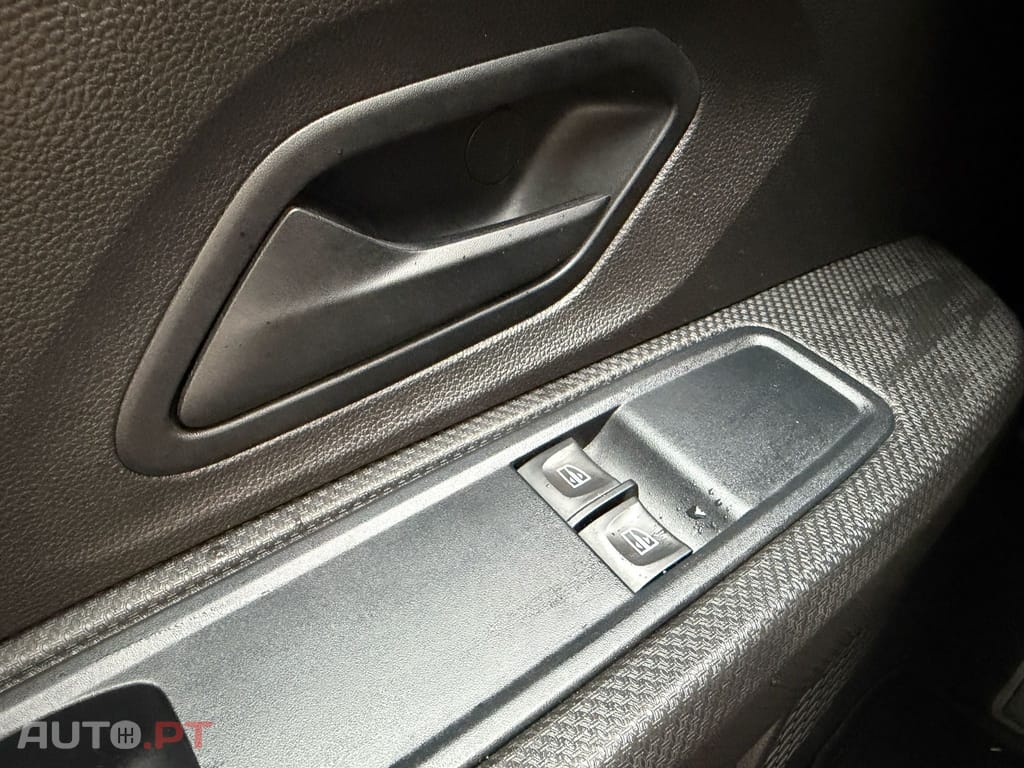 Dacia Sandero  1.0 SCe Essential