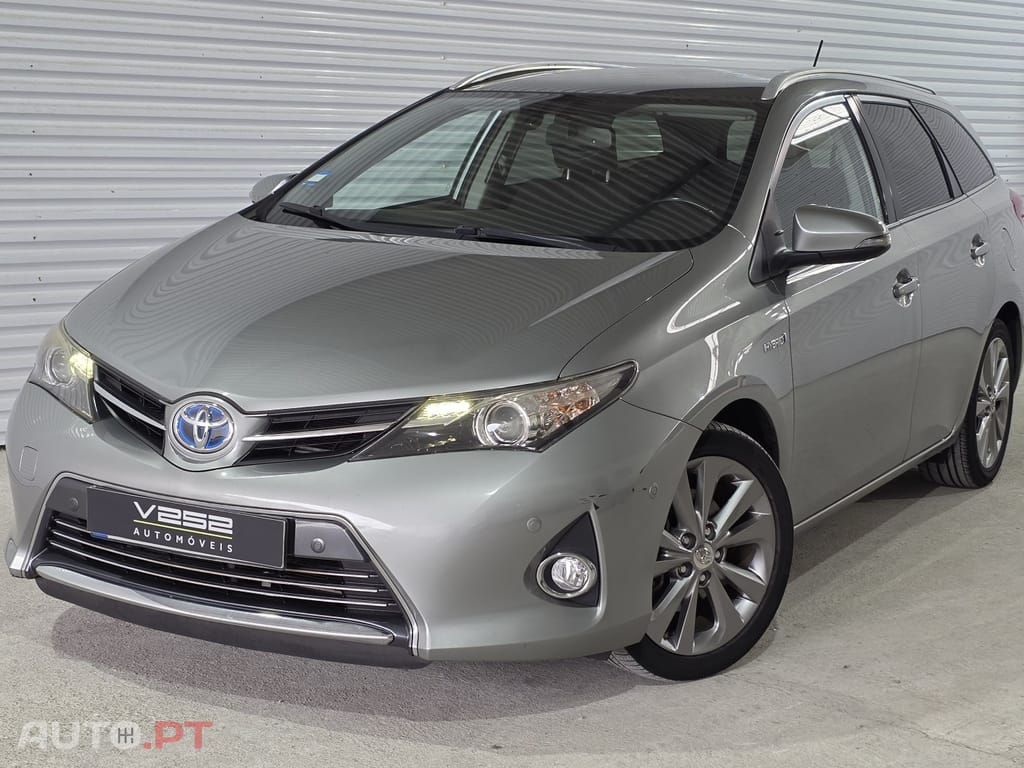 Toyota Auris 1.8 HSD Exclusive +TSS+Navi