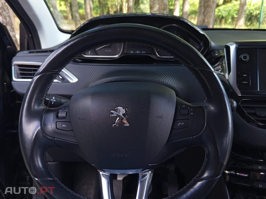 Peugeot 2008 SUV 1.4HDI