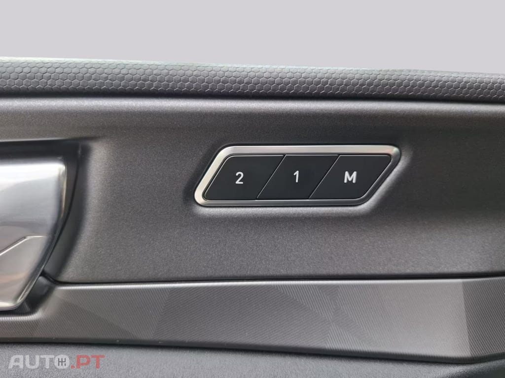 Lynk & Co 01 PHEV I.V.A DEDUTÍVEL 