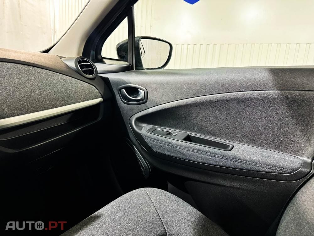 Renault Zoe Outro