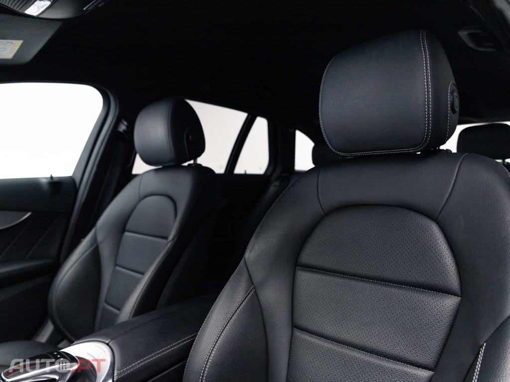 Mercedes-Benz C 300 e AMG Line