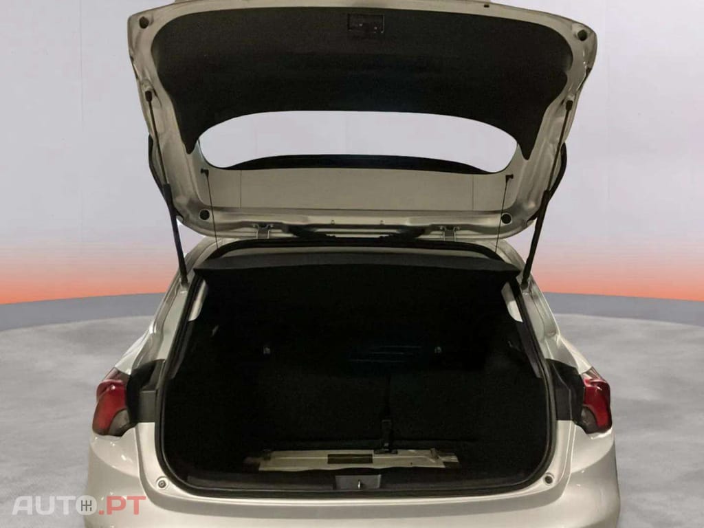 Fiat Tipo 1.3 M-Jet lounge