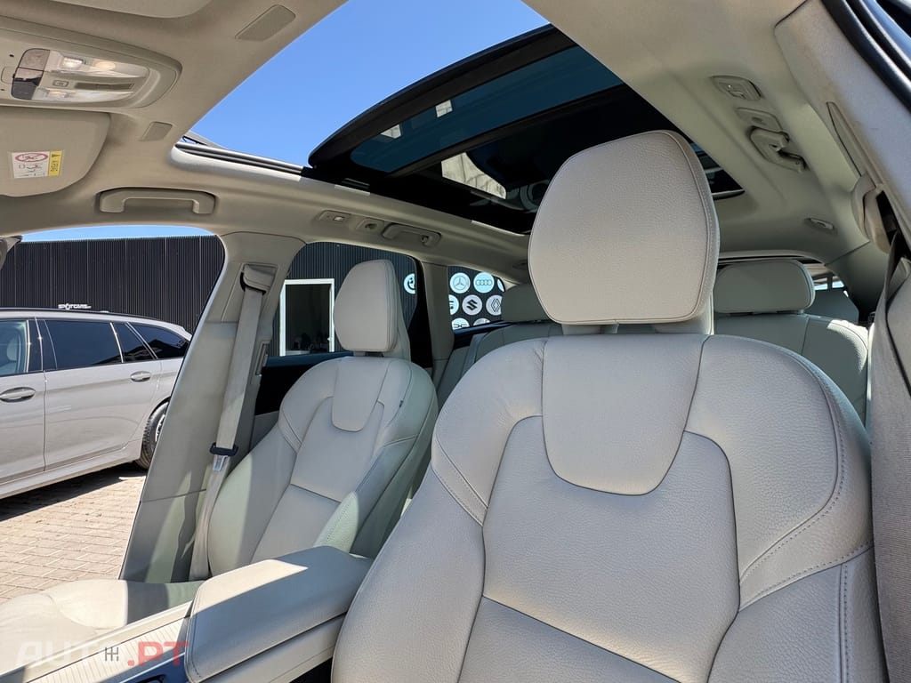 Volvo XC60 2.0 B4 Momentum