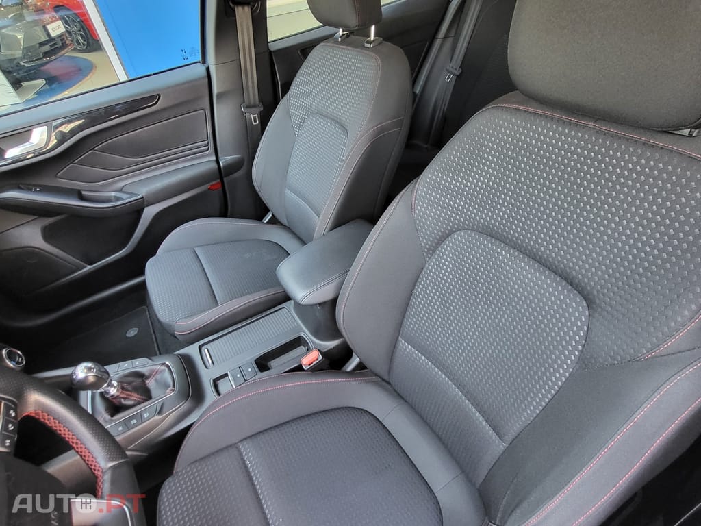 Ford Focus 1.5 TDCi EcoBlue ST-Line