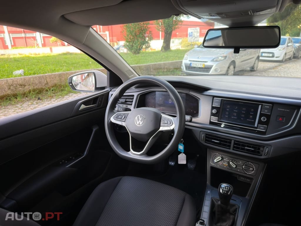 Volkswagen Polo 1.0 Confortline