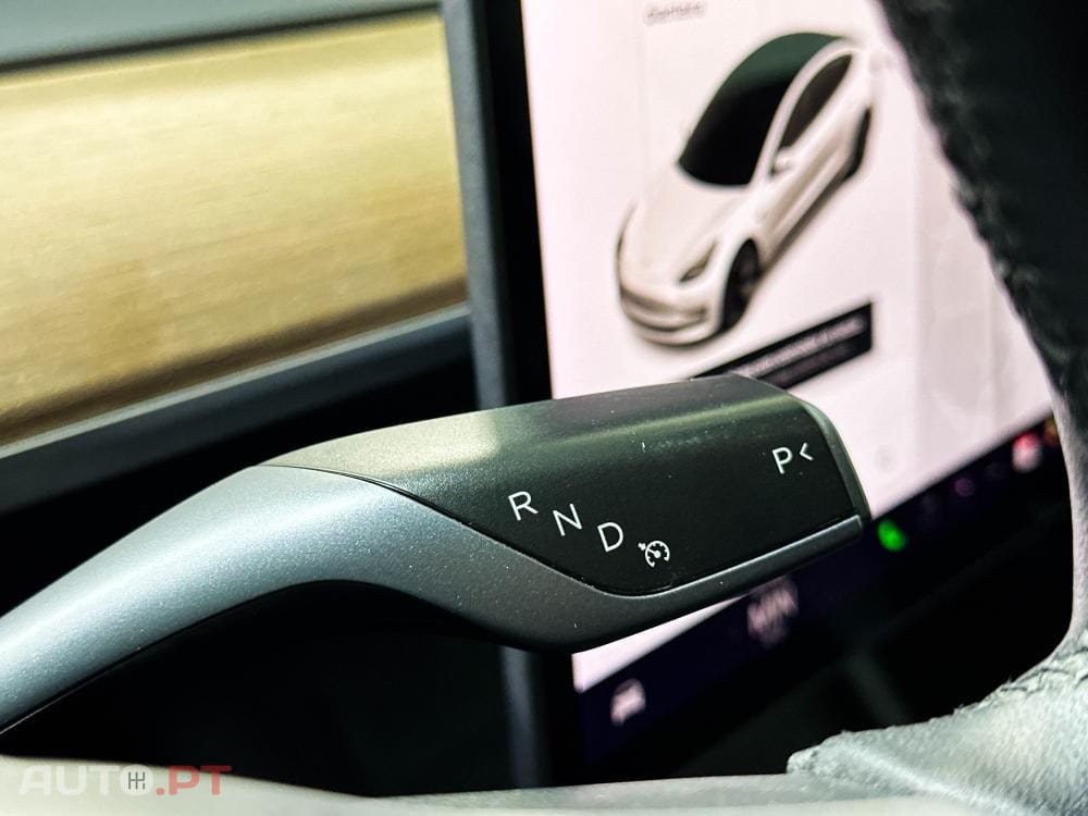 Tesla Model 3 Standard Range Plus RWD