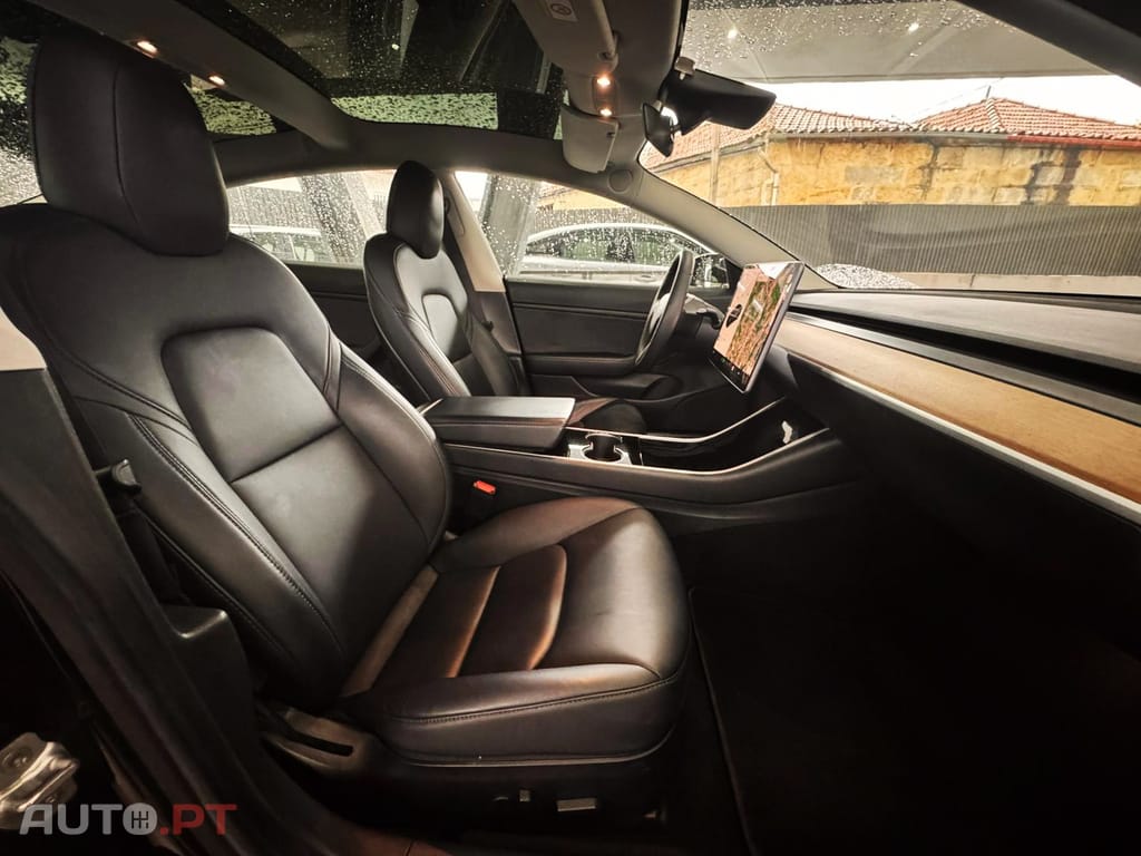 Tesla Model 3 Long-Range Dual Motor AWD