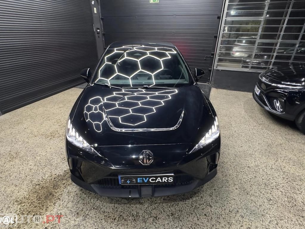 MG MG4 64 kWh Luxury