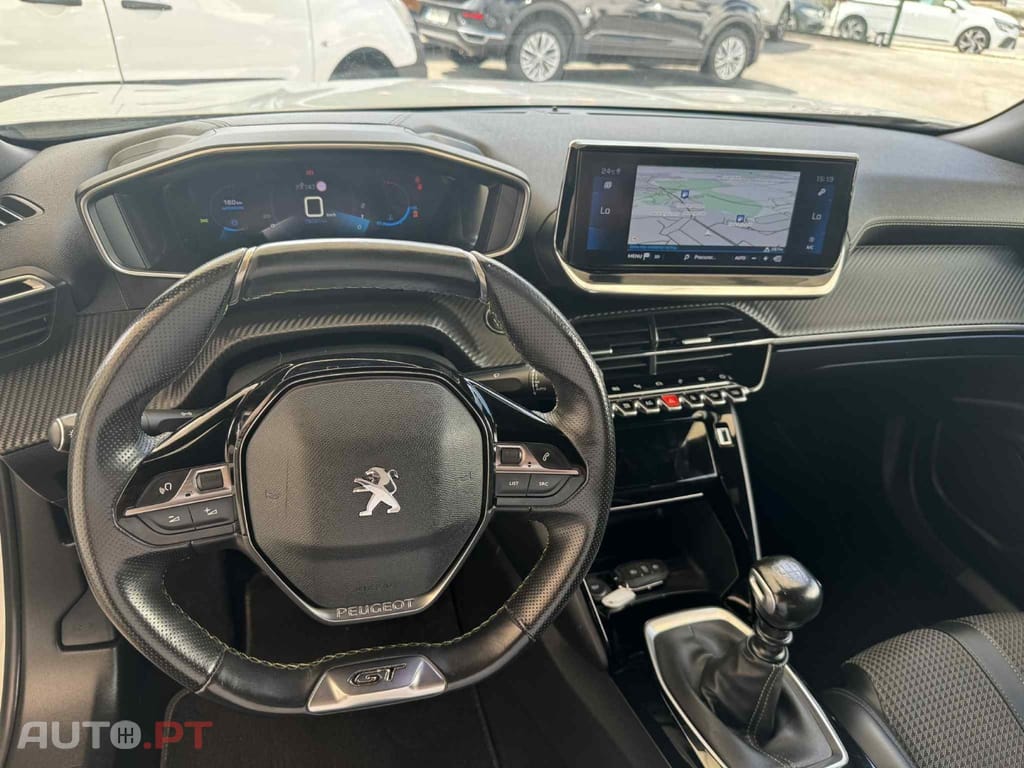 Peugeot 2008 1.2 PureTech GT Line