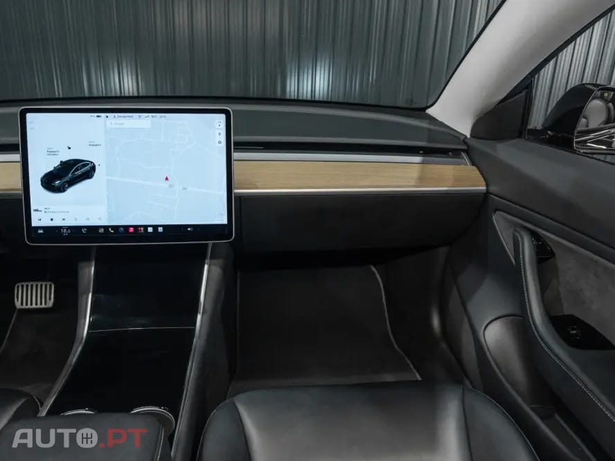 Tesla Model 3 Long-Range Dual Motor AWD