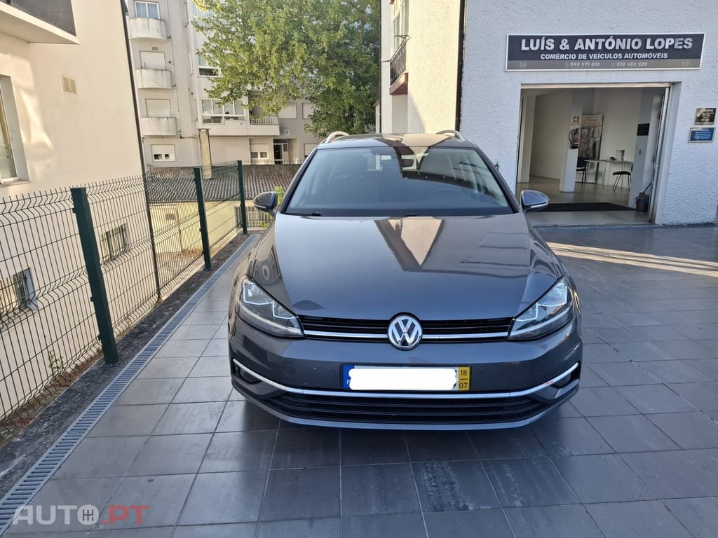 Volkswagen Golf Variant 1.6 TDi Confortline — fotografia 2
