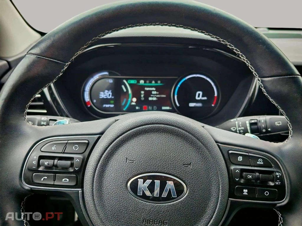 Kia Niro Spirit 64kWh I.V.A DEDUTÍVEL 