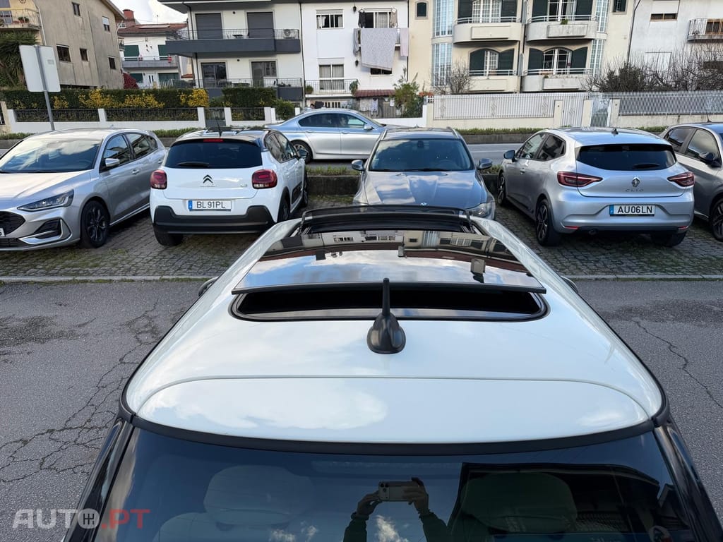 MINI Cooper Cooper D