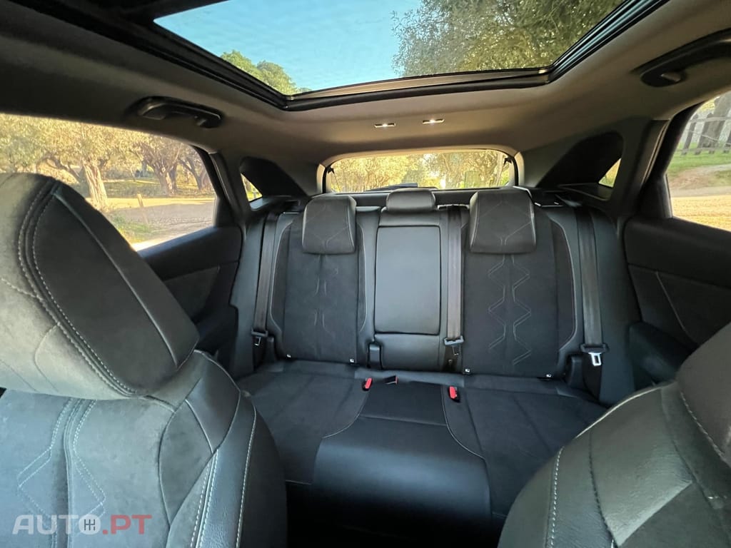 DS DS7 Crossback E-TENSE 225 PERFORMANCE LINE