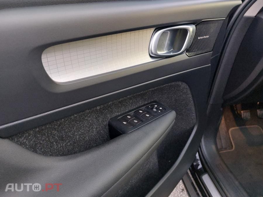 Volvo XC40 2.0 D3 Momentum