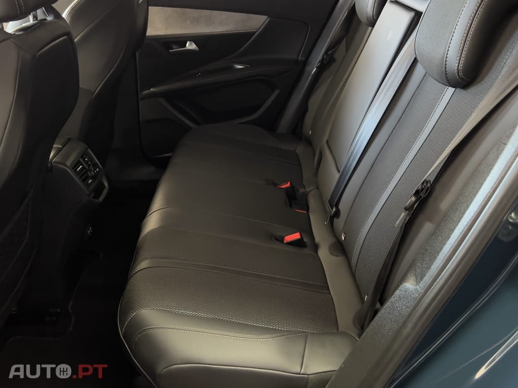 Peugeot 3008 1.2 PureTech GT EAT8