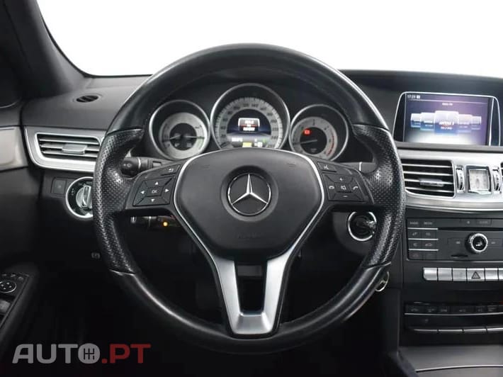 Mercedes-Benz E 300 Bluetec Hybrid Avantgarde