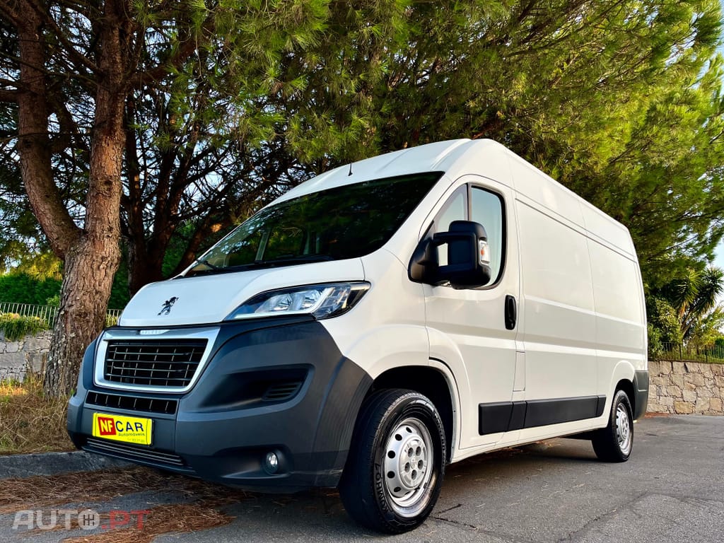 Peugeot Boxer Seminova