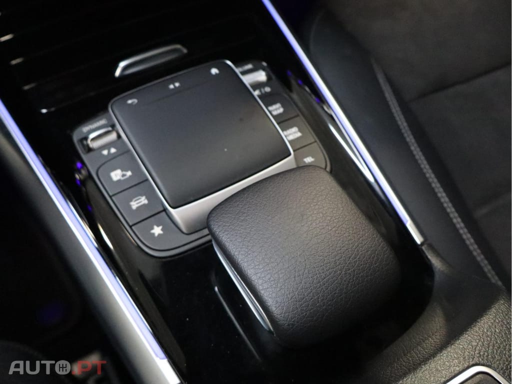 Mercedes-Benz GLA 250 e AMG LINE