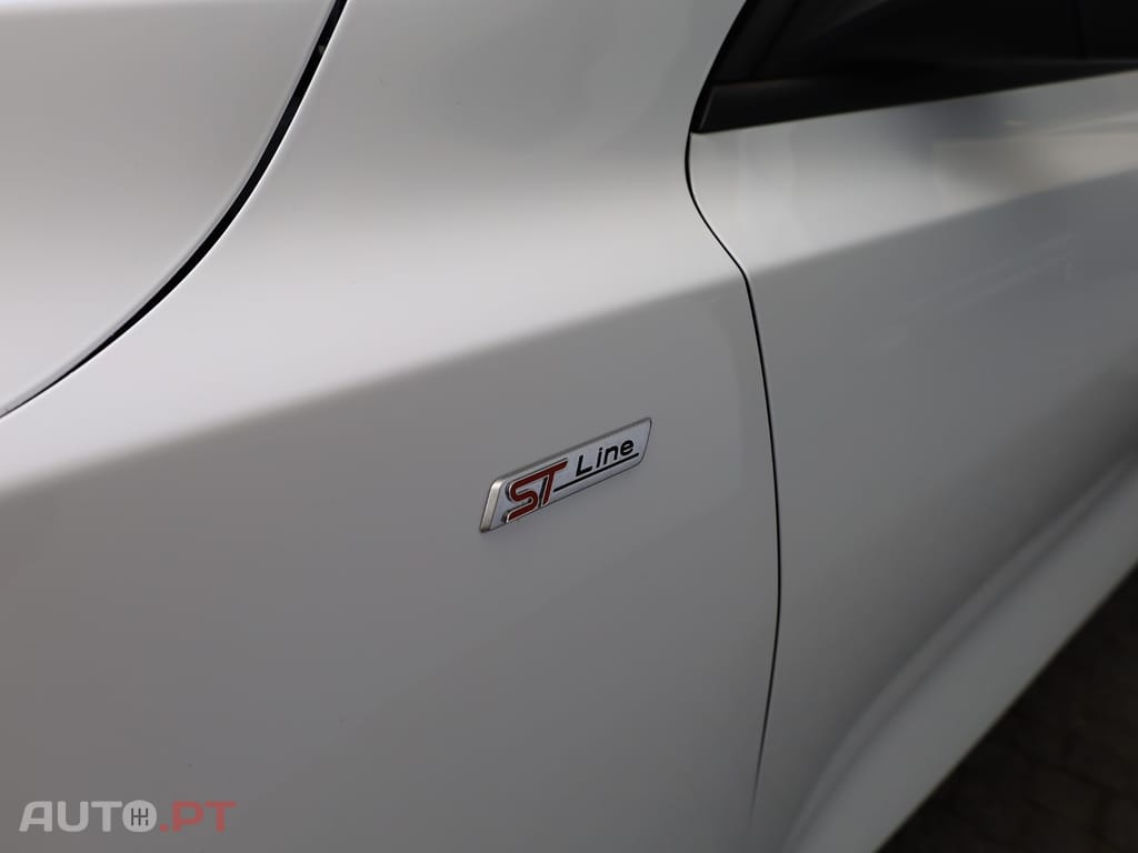 Ford Focus 1.0 EcoBoost MHEV ST-Line Aut.