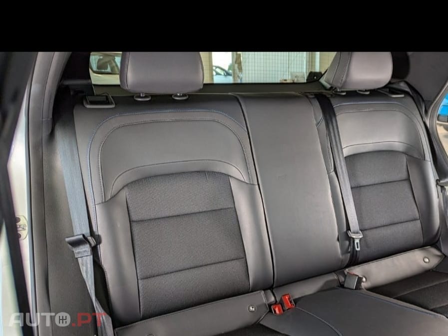 MG MG4 64 kWh Luxury