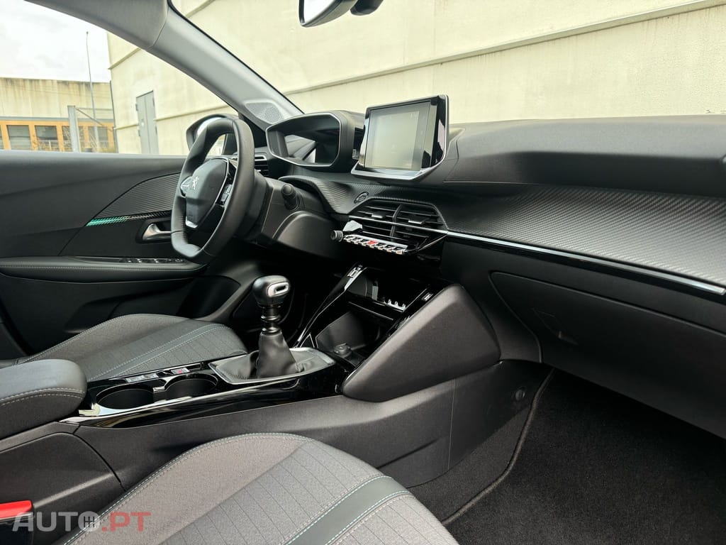 Peugeot 208 PureTech 100 Allure