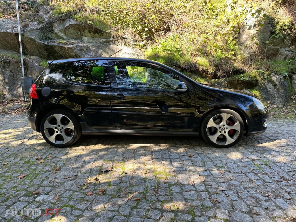 Volkswagen Golf 2.0 GTi
